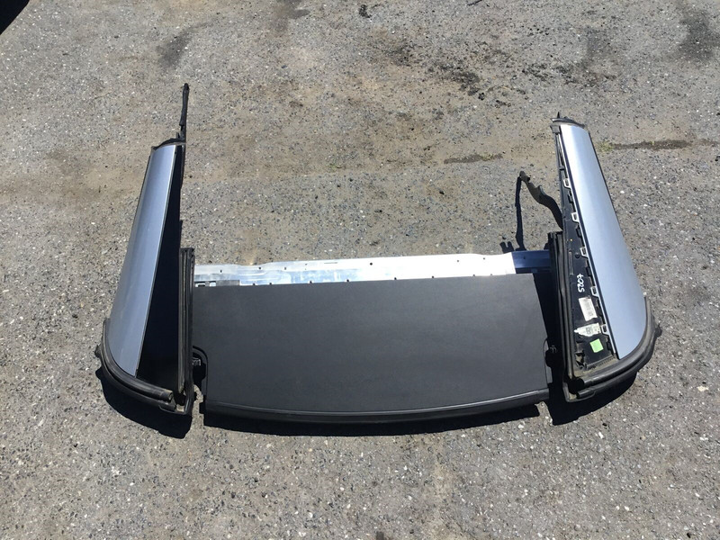 Mercedes SL550 R231 2013 Convertible Roof Top Retractable Hinge Pillar 13-19 #2