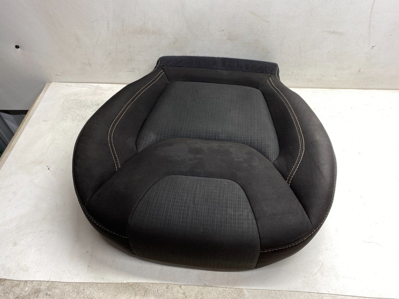 2014-2018 JEEP CHEROKEE LEFT DRIVER SIDE FRONT SEAT BOTTOM LOWER BLACK CLOTH