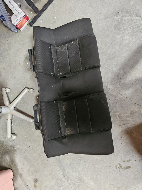 2011 FORD MUSTANG REAR BOTTOM SEAT CUSHION BLACK