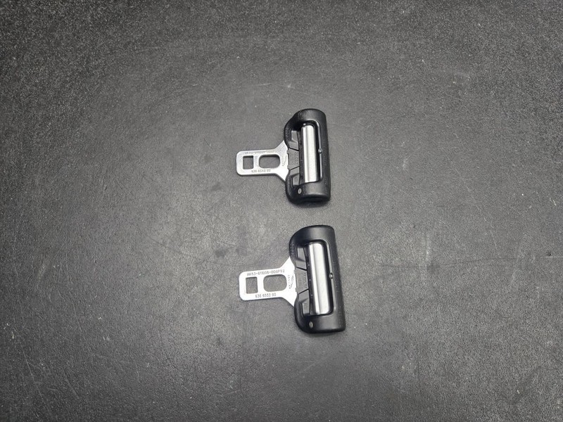 2PC Front Seat Belt Striker Clamps Set 2018 Range Rover Velar 2019 - 2022
