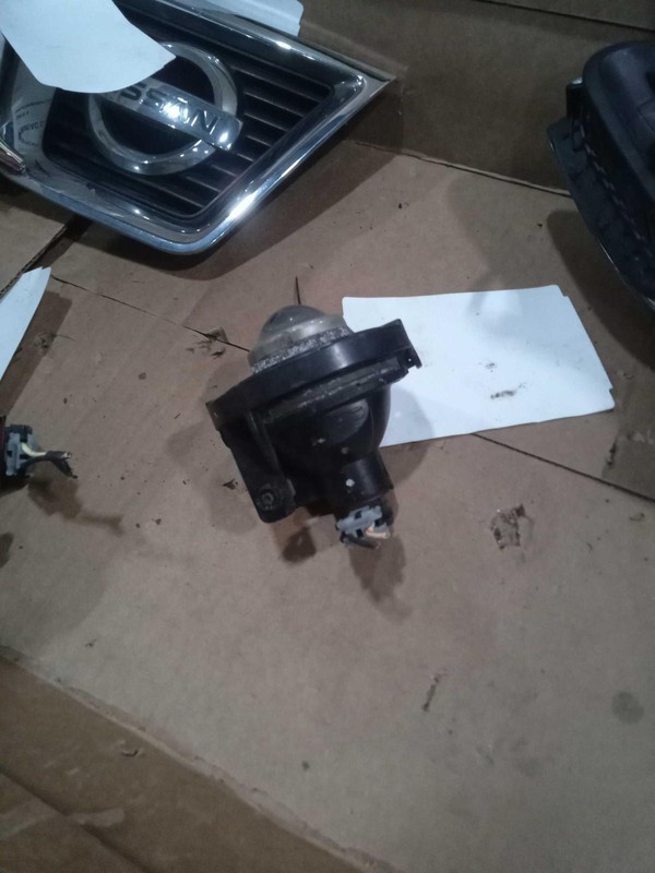 2015 Dodge Dart Left Fog Light Assembly OEM 2AME82021A 5182021AB 22K Miles