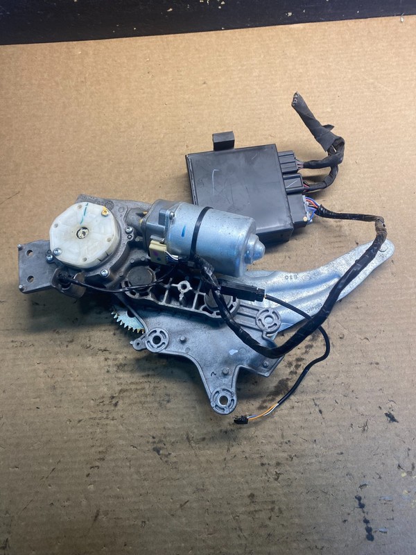 2009-2012 GMC Acadia Power Motor Liftgate Tailgate Control Module AA0737 DG