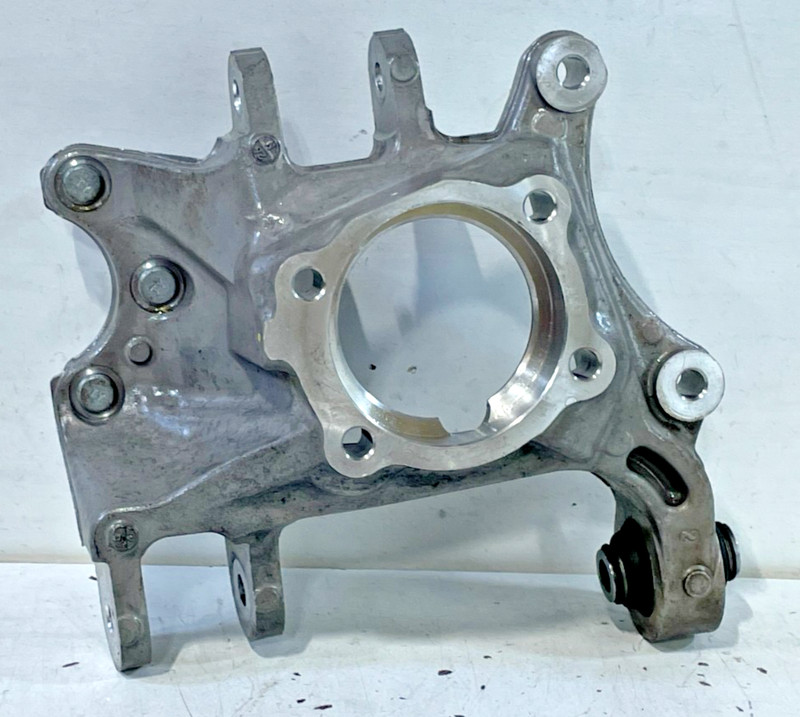 2020-25 HYUNDAI PALISADE FWD REAR LEFT SPINDLE KNUCKLE W/O BEARING HUB # 100273