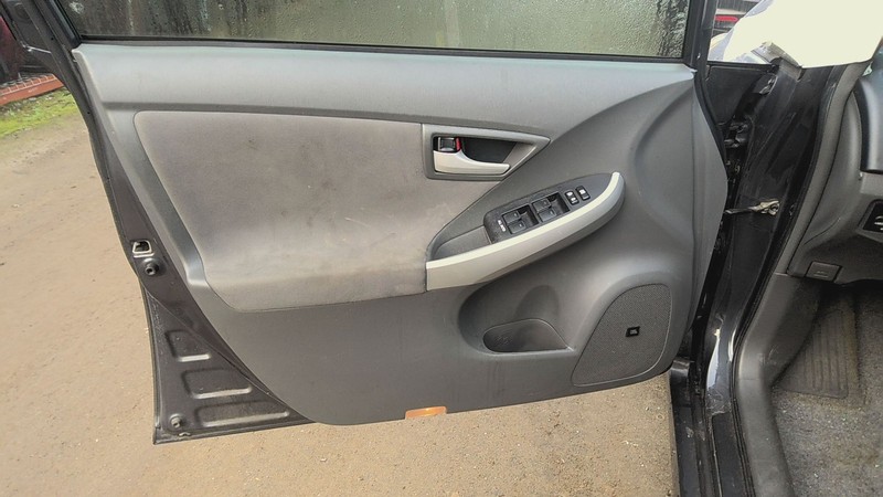 Front Door Trim Panel TOYOTA PRIUS Left 11 10 12 13 14 15