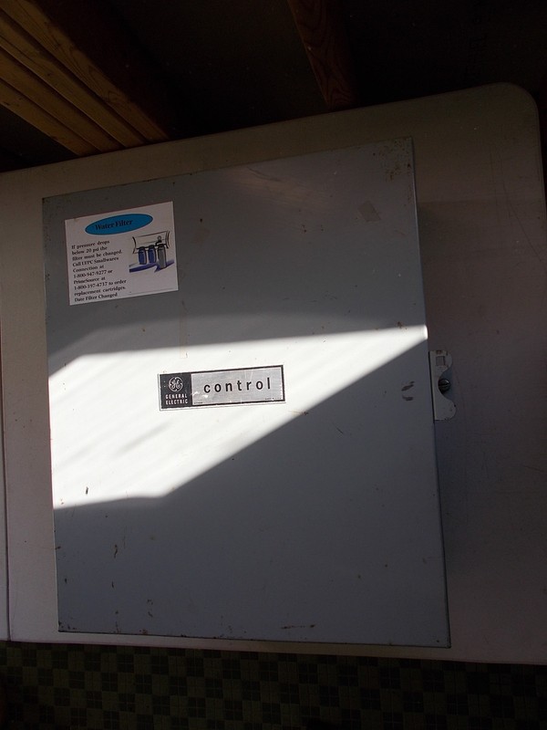 GE General Electric Controls CR160MA21PA222 Enclosure Switch *FREE SHIPPING*
