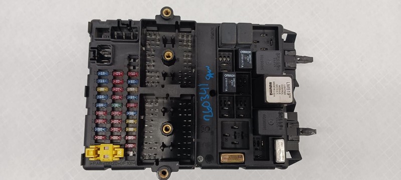 02 JEEP GRAND CHEROKEE Body Control module BCM OEM 1 Year Warranty!