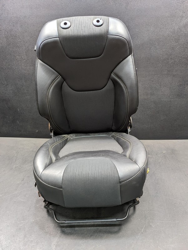 Front Right Passenger Side Seat 2018 Jeep Cherokee 2015 2016 2017 2019 - 2022 X