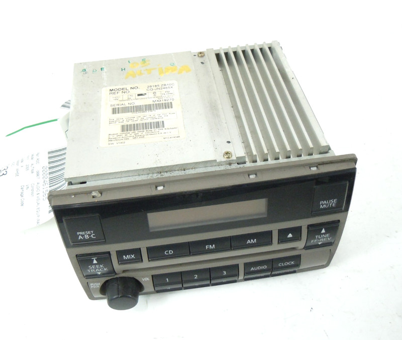 2005 2006 Nissan Altima AM FM Radio CD Disc Player Receiver OEM