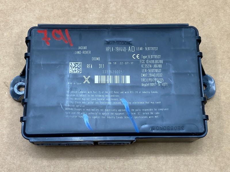 2017-2020 JAGUAR F-PACE ANTI-THEFT KEYLESS ENTRY CONTROL MODULE OEM LOT791