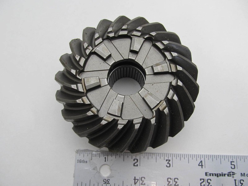 31-828437A2 828072A2 Forward Gear Tapered Roller Bearing Mercury Mariner 225 HP