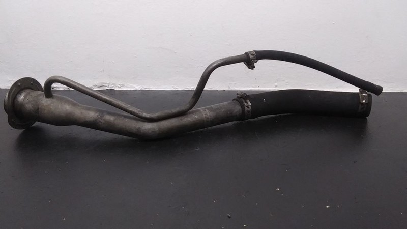04-08 Dodge Ram 1500 Fuel Filler Neck OEM 52113581AC