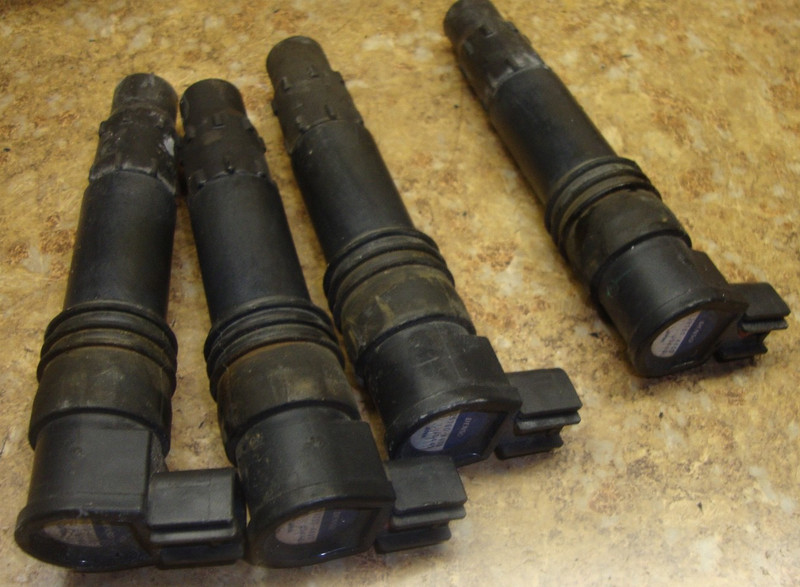 2004 Suzuki GSX-R750 GSXR 750 GSXR750 Ignition Coil Pack Spark Plug 04
