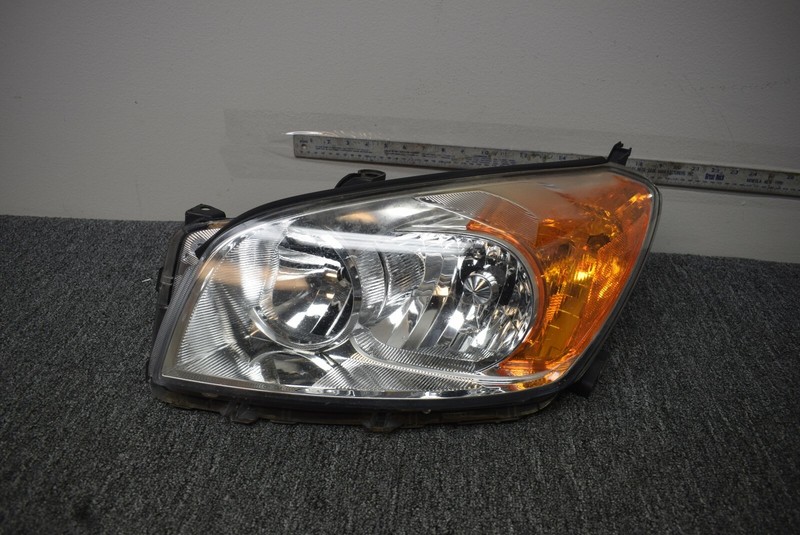 2009-2012 TOYOTA RAV4 LIMITED LEFT SIDE HEADLIGHT FACTORY OEM