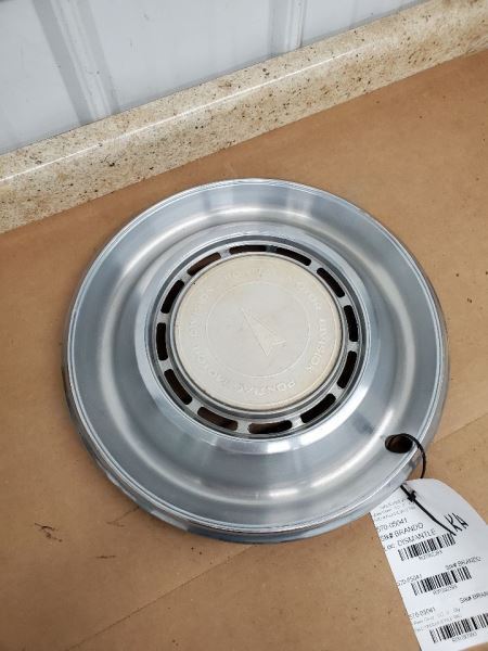 Wheel Cover HubCap 15" Wheel Fits 75-76 FIREBIRD 282393