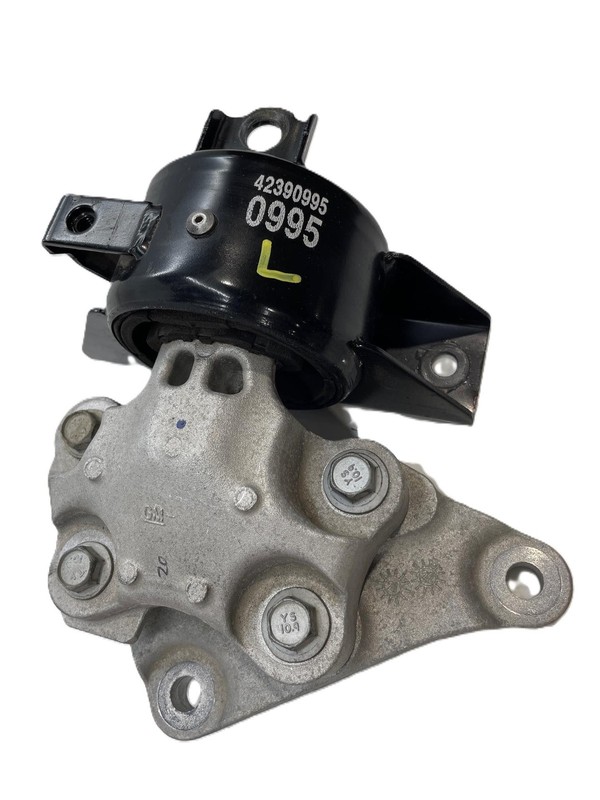 2022 Chevy Trax LS 1.4L LH Driver Left Engine Frame Mount 42390995 OEM