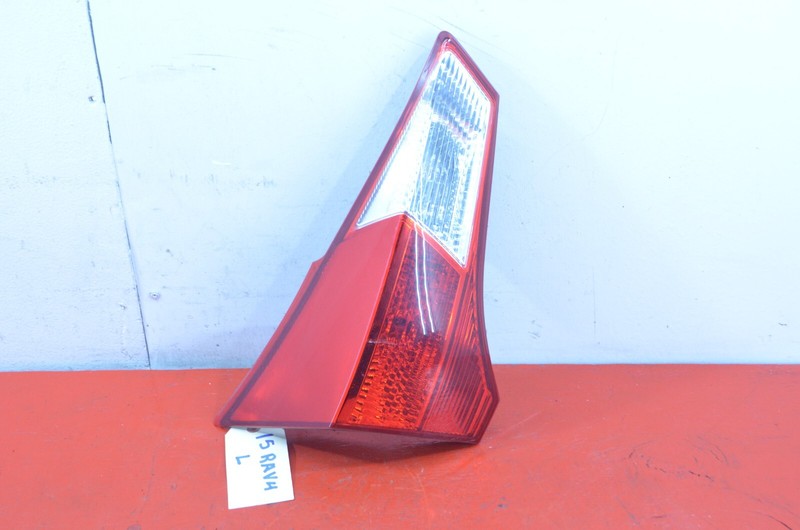 13-15 TOYOTA RAV4 REAR LEFT DRIVER SIDE TAIL LIGHT LAMP OEM