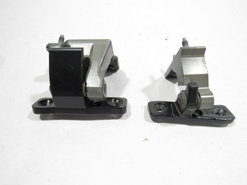 19-23 Mercedes CLS450 C257 2021 Front Right Door Hinge Hinges Set 2 PCS ; :A