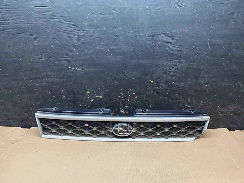 1989 Subaru Legacy Front Grill Grille 91065AA050 X7603 PS