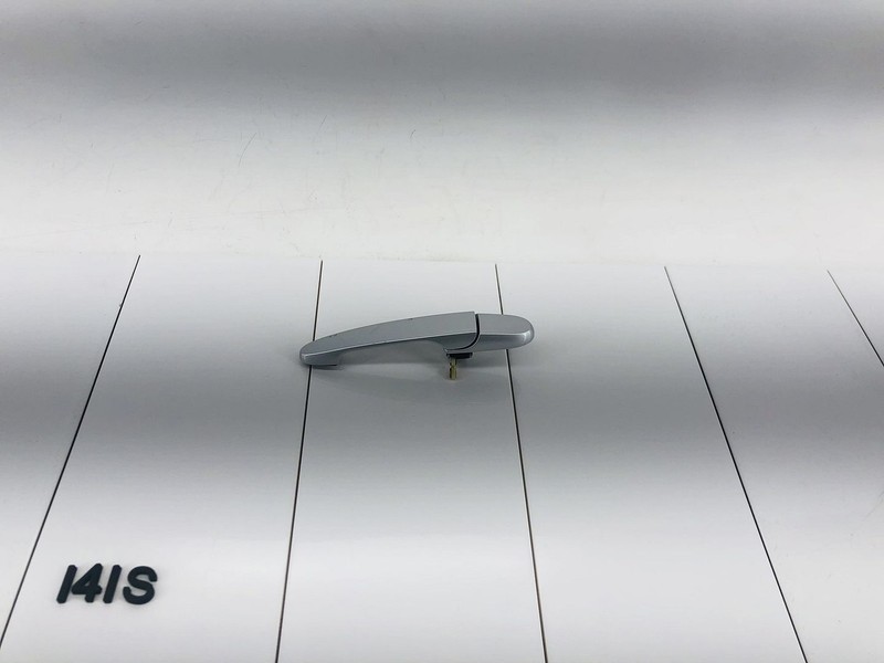 14-16 CHEVROLET IMPALA LIMITED FRONT RIGHT SIDE EXTERIOR DOOR HANDLE OEM