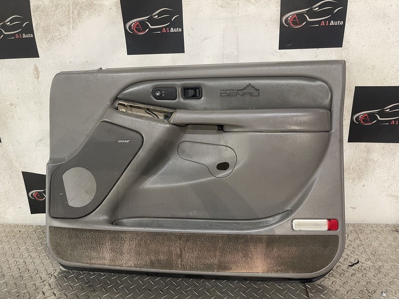 2000 - 2003 GMC Yukon Denali Passenger RightDoor Panel Pewter Oem
