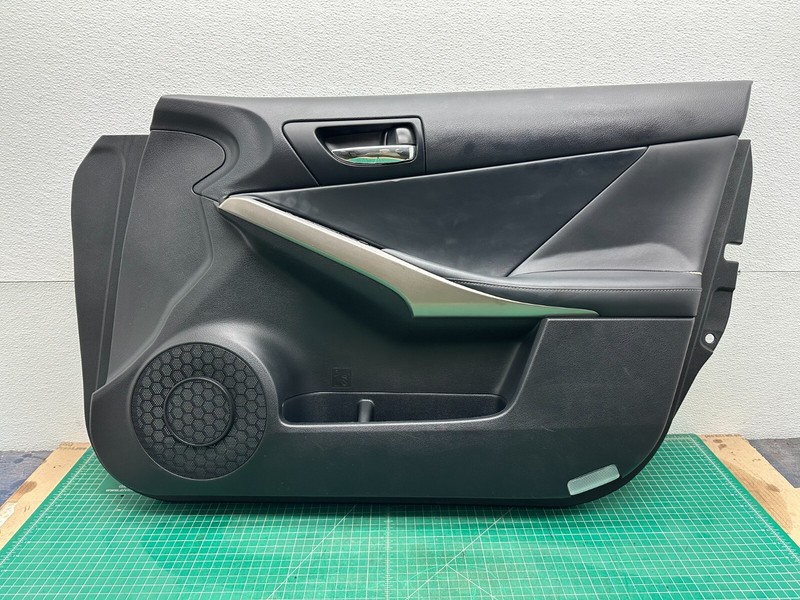 14-15 LEXUS IS250 - FRONT RIGHT PASSENGER SIDE INTERIOR DOOR PANEL TRIM OEM