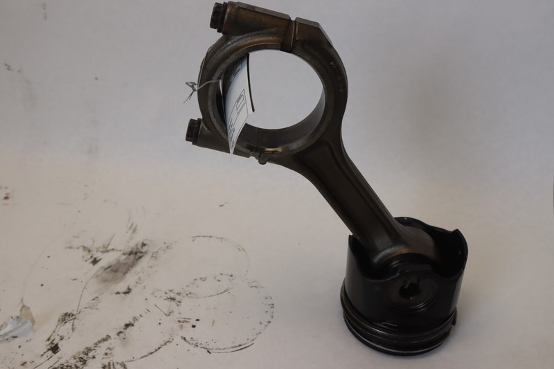 08-17 FREIGHTLINER CASCADIA 125 DETROIT DIESEL DD15 PISTON W/ CONNECTION ROD OEM