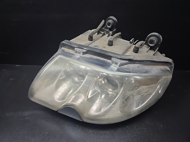 03-08 Maserati Quattroporte M139 Front Left Driver Side Xenon Headlight Lamp OEM