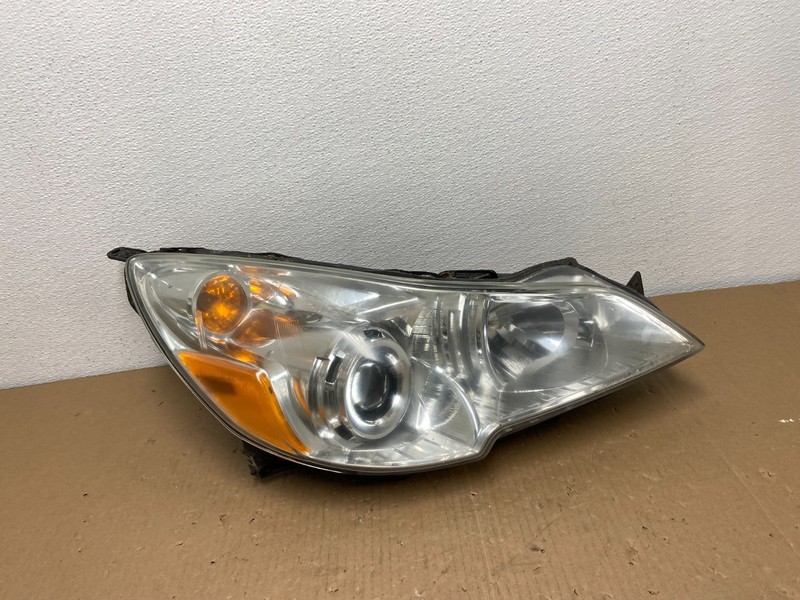 2010-2012 Subaru Legacy Outback Right Passenger Headlight Oem AB6524 DW
