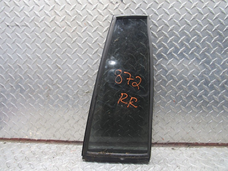 97 - 04 MONTERO SPORT RIGHT PASSENGER REAR DOOR VENT WINDOW GLASS W/PRIVACY TINT