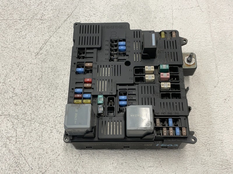 18 19 20 21 22 Volvo XC60 Engine Junction Fuse Relay Box Block Unit 1603 OEM