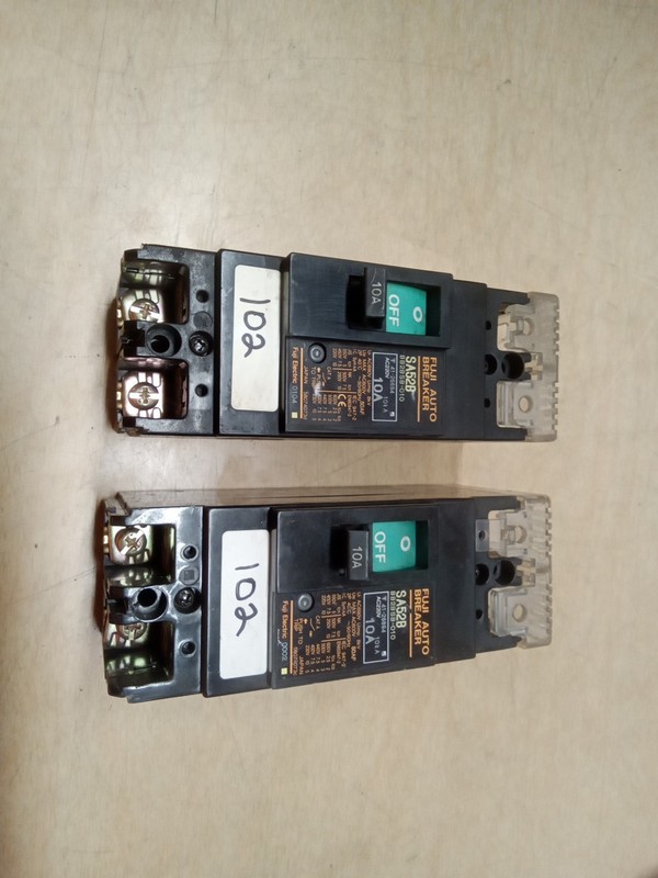 Lot Of 2 Fuji SA52B 10A Circuit BreakerBB2BSB-010