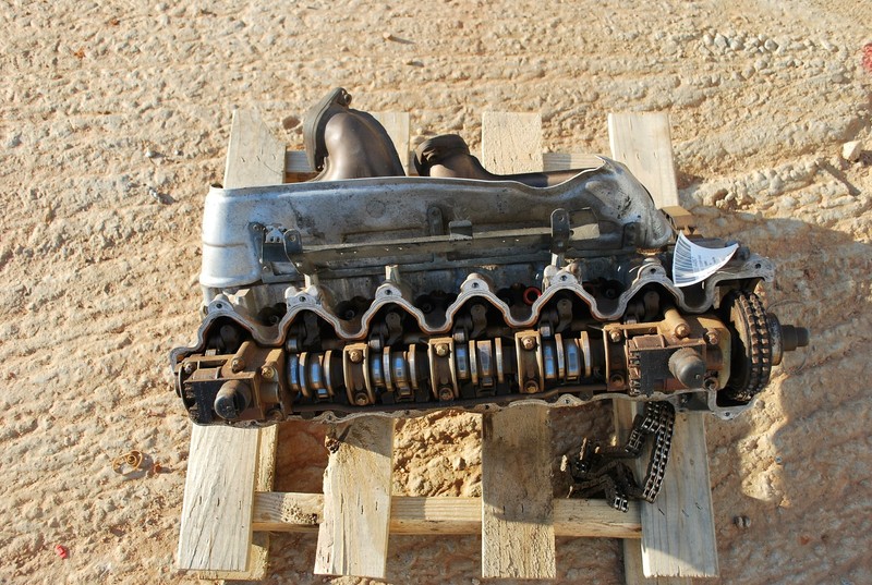 2003-2013 MERCEDES S600 W221 5.5L V12 ENGINE LEFT CYLINDER HEAD W/ EXHAUST OEM
