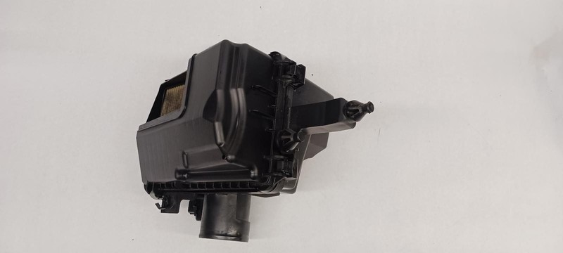 17-'22 NISSAN ROGUE SPORT Air Cleaner Box filter housing 2.0L OEM 1 Year Wnty!