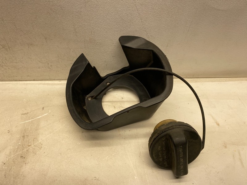 2013-2017 BUICK ENCLAVE FUEL TANK FILLER GAS CAP TOP COVER AND HOUSING OEM