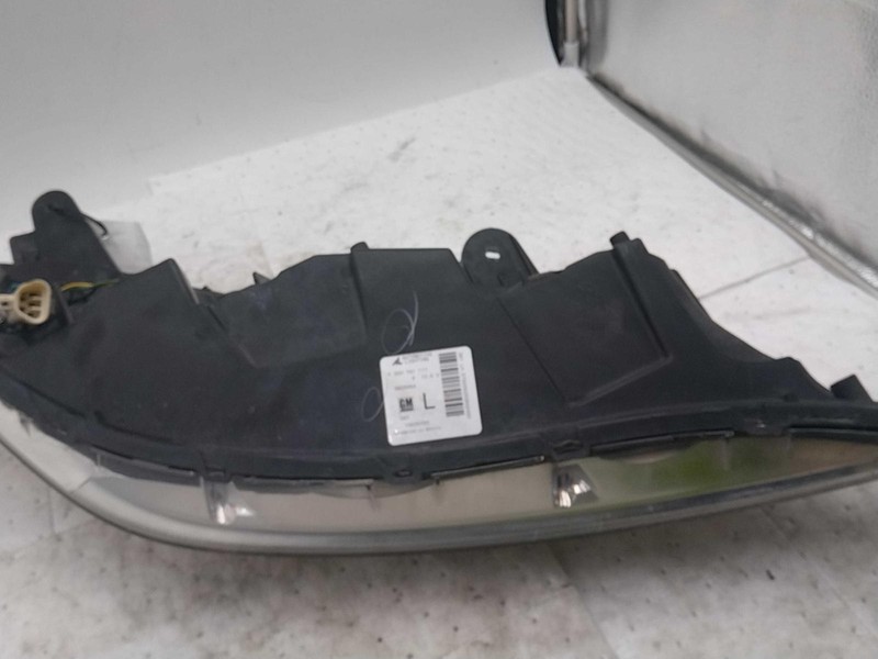 2007 Pontiac G6 Left Headlight Assembly Silver 63K Miles OEM Replacement