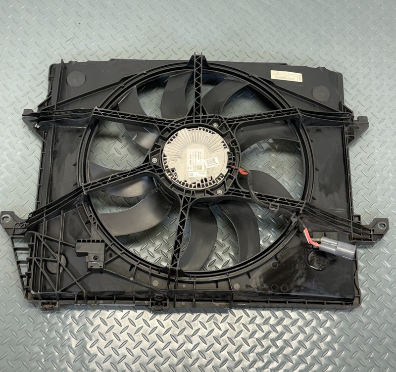 ✅ 2014-2024 RAM CLASSIC 1500 DIESEL OEM RADIATOR COOLING FAN MODULE 68217820AB