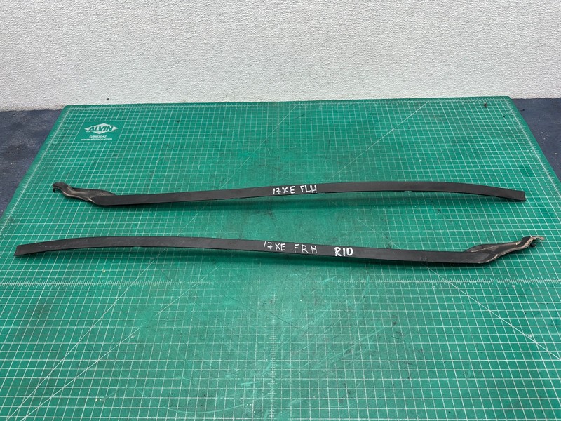 17-20 JAGUAR XE WINDSHIELD LEFT RIGHT SIDE A PILLAR DRIP MOLDING PAIR OEM