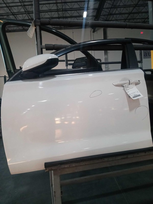 2018 Hyundai Elantra Left Door White 4DR Hatchback - 2 Dings, 113K Miles