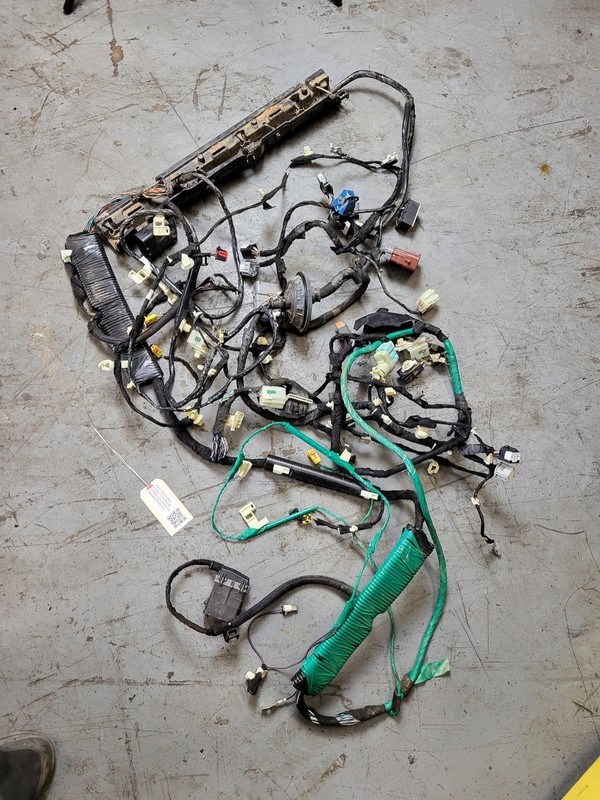 Used Oem Ford Body Floor Wiring Harness for 2017-2019 F-150 2.7L RWD