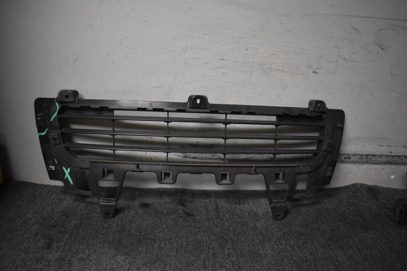 PORSCHE CAYENNE S 2007-2010FRONT BUMPER GRILLE 955 505 683 10 9B9
