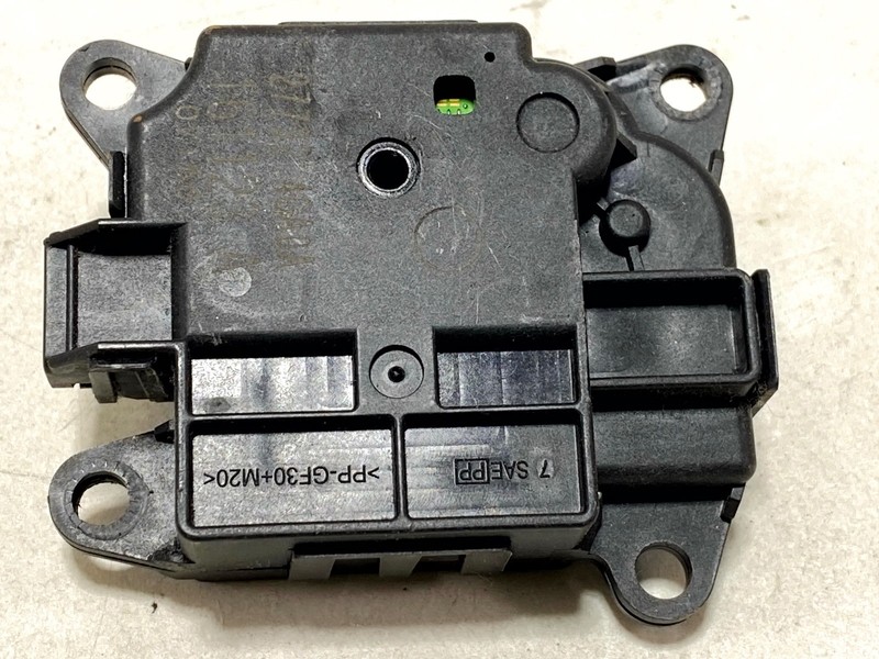 14-23 INFINITI Q50 Q60 FRONT DASH HVAC AIR MIX BOX INLET DOOR ACTUATOR OEM