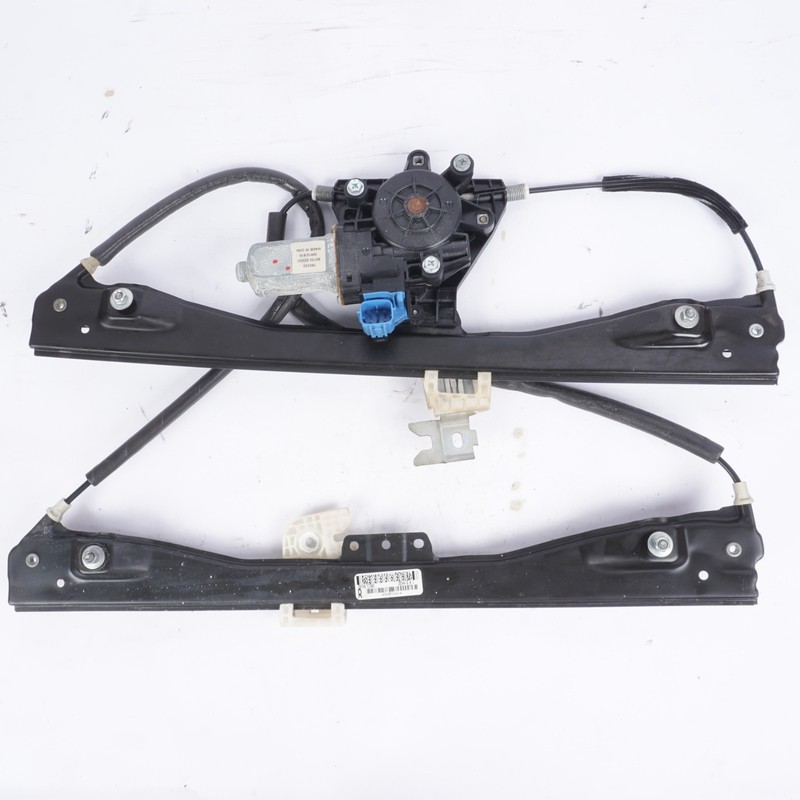 2017 - 2024 NISSAN TITAN FRONT RIGHT SIDE DOOR WINDOW REGULATOR OEM 80700EZ00D