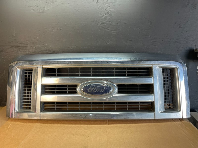 2008 to 2014 Ford Econoline E150 E250 Front Upper Chrome Grill Grille ae0860 DG
