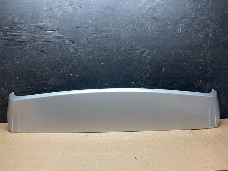 2003 to 2006 Porsche Cayenne Rear Spoiler Third Brake Light Wing OEM y9322 DG