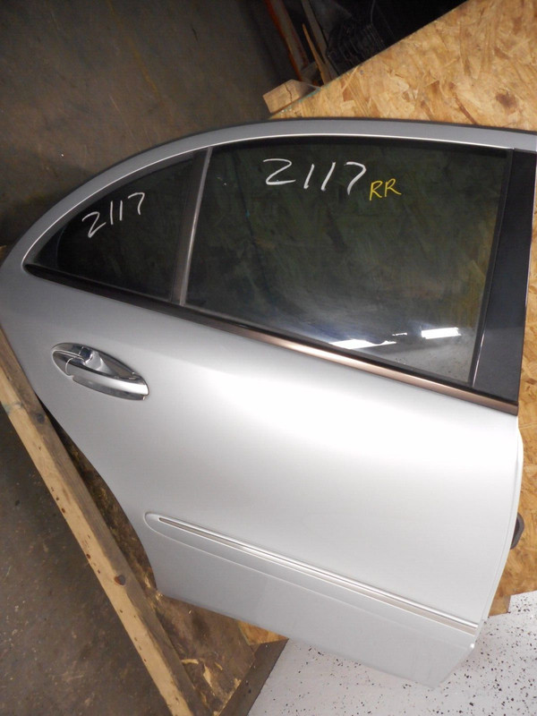 Mercedes-Benz E350 Door Assembly Rear Passenger Right Sedan OEM 2006-2009