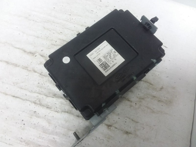 Body Control Module BCM Right Hand Center Dash Fits 19-20 ELANTRA 954A0-F2AL0