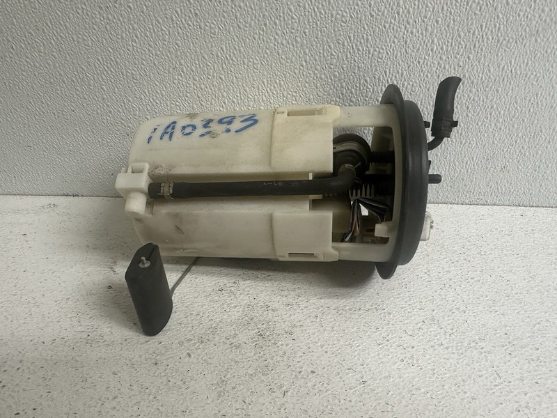 2005-2006 Kia Spectra 2.0L Fuel Pump w Sending Unit & Bracket