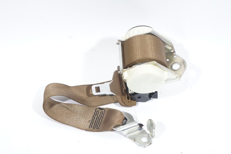 2007 - 2009 MERCEDES BENZ S550 W221 REAR CENTER SIDE BEIGE SEAT BELT OEM