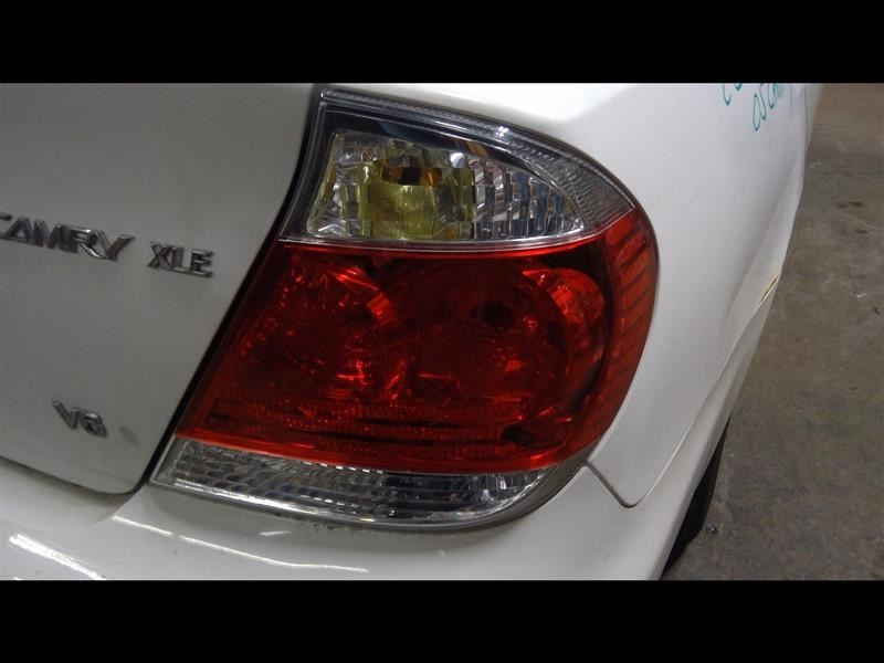 Passenger Right Tail Light Le Chrome Trim Fits 05-06 CAMRY 1038683