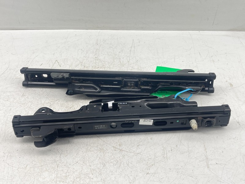 2016-2019 Buick Cascada Front Right Manual Seat Track Rail Set OEM